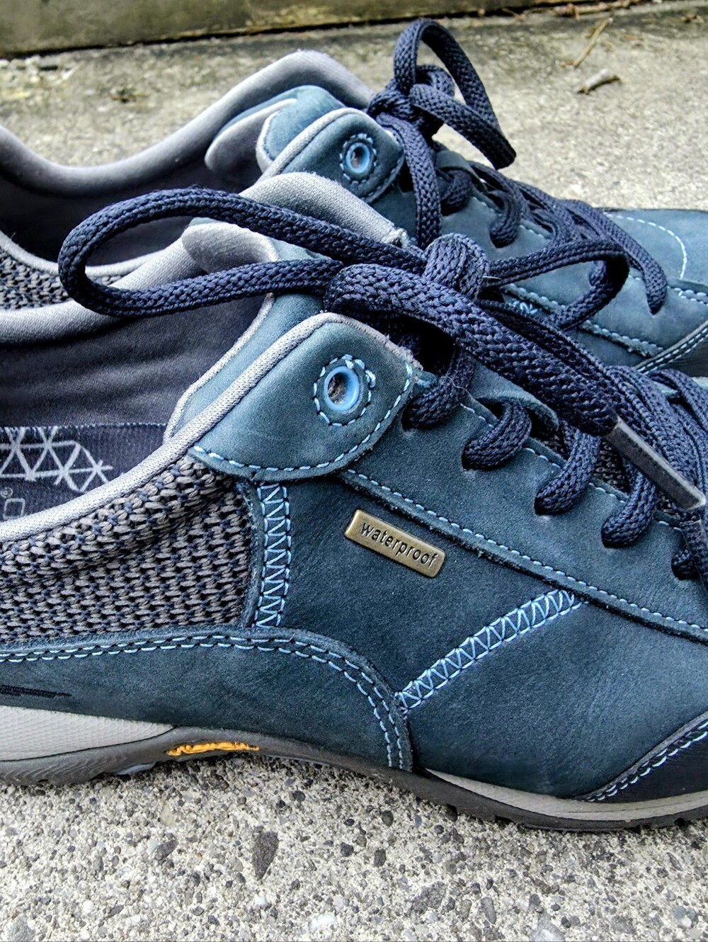 Dansko Paisley Wide Waterproof Womens  Sneaker - Navy Leather 7 -7.5 37